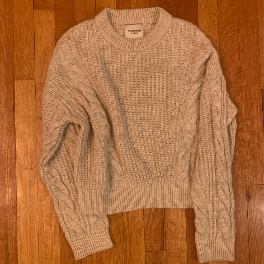 Abercrombie & Fitch Beige Cable Knit Sweater